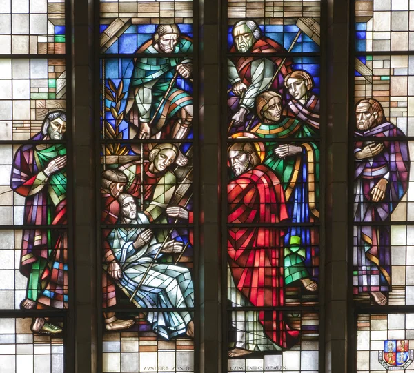 BRUSSELS - JUNE 22: Miracle of The paralytic's recovery from windowpane of National Basilica of the Sacred Heart built between years 1919 - 1969 on June 22, 2012 in Brussels. — Stock Photo, Image