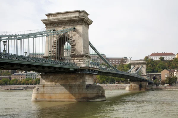 Chain bridge in Budapest — Stock Photo, Image