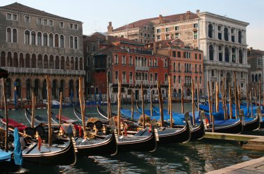 Venedik - canal grande ve gondol