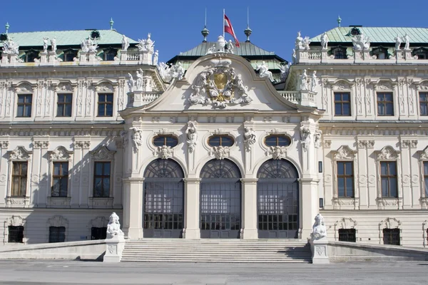 Wien - belvedere palace i morgon — Stockfoto