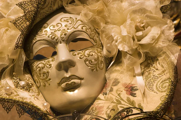 Venedig - guld mask — Stockfoto