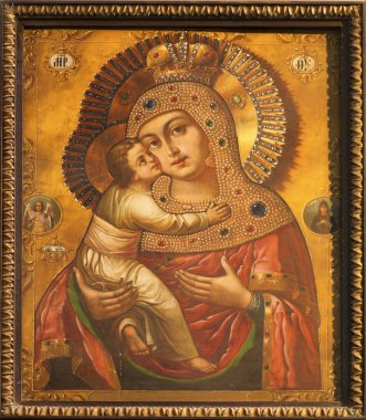 Kosice - 3 Ocak: Tanrı'nın simgesi 18 anne. cent. Saint elizabeth Gotik Katedrali 3 Ocak 2013 tarihinde kosice, Slovakya.