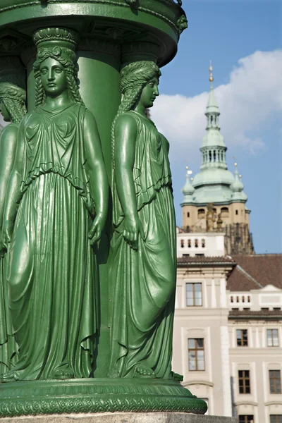 Prague - détail de la lampe sur la place du Château — Photo