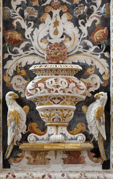 Palermo - 8 april: detalj från mosaik dekoration i kyrkan la chiesa del gesu eller casa professa. barock kyrkan stod färdig år 1636 den 8 april, 2013 i palermo, Italien. — Stockfoto