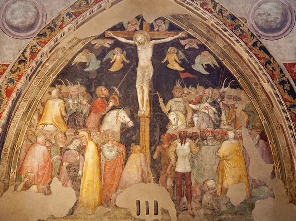 Verona - 28 januari: kruisiging fresco van turone di maxio vanaf jaar 1350 in kerk san fermo maggiore op 28 januari 2013 in verona, Italië. — Stockfoto