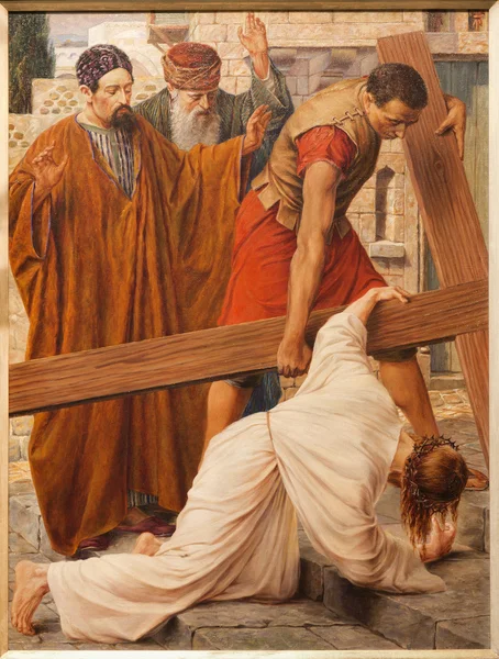 GENT - JUNHO 23: Jesus cai sob cruz na igreja de São Pedro por René de Cramer a partir do ano 1917 em 23 de junho de 2012 em Gent, Bélgica . — Fotografia de Stock