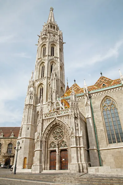 Будапешт - готический собор Святого Матфея с юга — стоковое фото