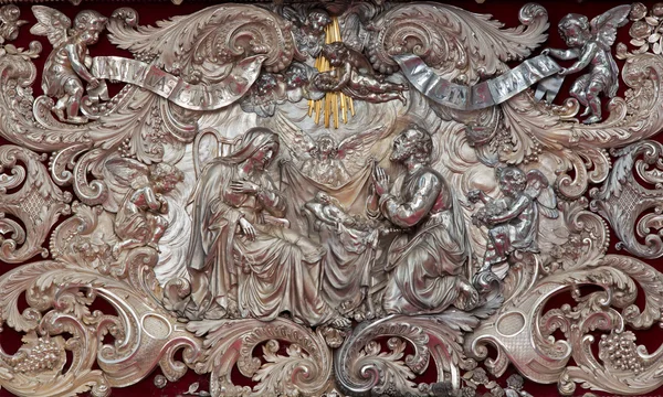 ANTWERP - SETEMBRO 4: Alívio barroco do presépio no altar da catedral de Nossa Senhora em 4 de setembro de 2013 em Antuérpia, Bélgica — Fotografia de Stock
