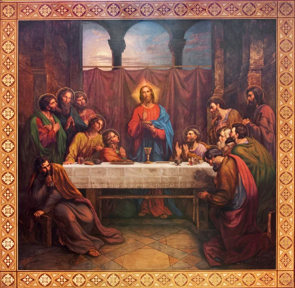 VIENNA - 27 LUGLIO: Affresco dell'Ultima Cena di Cristo di Leopoldo Kupelwieser del 1889 nella navata della chiesa di Altlerchenfelder il 27 luglio 2013 Vienna . — Foto Stock