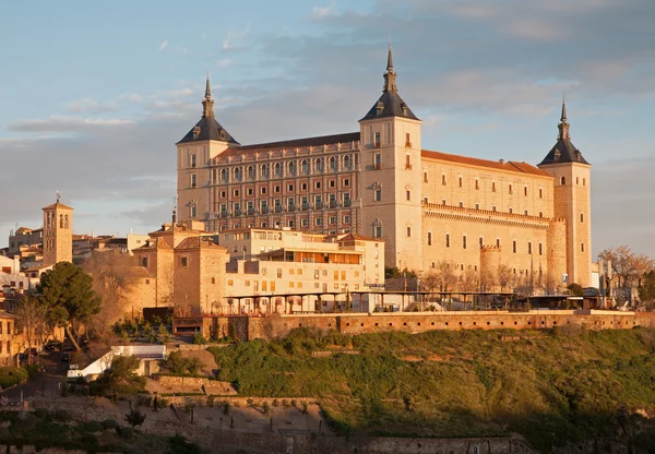 Toledo - alcazar w świetle poranka — Zdjęcie stockowe