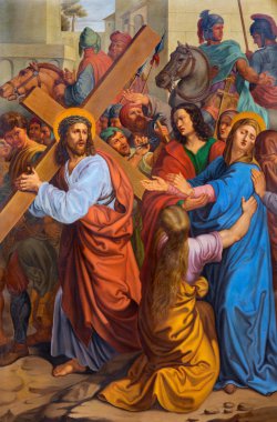 Viyana - 3 Temmuz: İsa'nın ve annesinin çarmıha gerilmiş bir yol. çapraz şekilde 19 bir parçası. cent. Gotik kilisede maria am gestade 3 Temmuz 2013 Viyana'da.