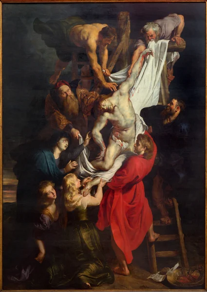 ANTWERP, BELGIUM - SEPTEMBER 4: Raising of the cross (460x340 cm) from years 1609 - 1610 by baroque painter Peter Paul Rubens in the cathedral of Our Lady on September 4, 2013 in Antwerp, Belgium — Stock Photo, Image