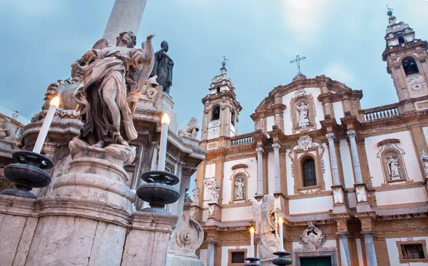 Palermo सैन डोमिनिको सेंट डोमिनिक चर्च और बारोक स्तंभ — स्टॉक फ़ोटो, इमेज