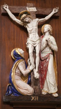 Verona - 28 Ocak: çarmıha germe. Aziz Nikolaos Kilisesi (chiesa di san nicolo) 27 Ocak 2013 tarihinde, verona, İtalya seramik coss yolu bir parçası.