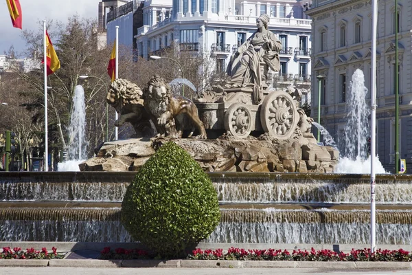 Madryt - fontanna postaci plaza de cibeles zaprojektowany przez Venturę Rodrigueza między 1777 i 1782 — Zdjęcie stockowe