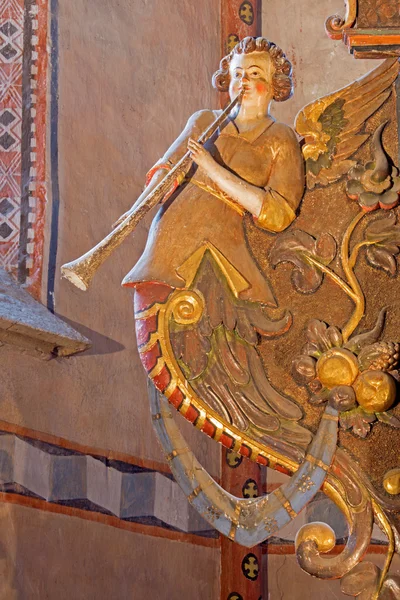 STITNIK - DECEMBER 29: Relief of angel from later-renaissance main altar of gothic evangelical church in Stitnik from year (1636) on December 29, 2013 in Stitnik, Slovakia. — Stock Photo, Image