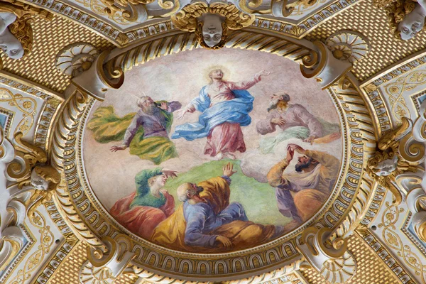 VIENNA - JULY 3: Baroque fresco of Transfiguration of the Lord from ceiling in Michaelerkirche or st. Michael chuch on July 3, 2013 Vienna. — Stock Photo, Image