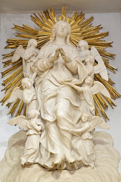 PALERMO - APRIL 8: Baroque statue of Virgin Mary in heaven from Dom on April 8, 2013 in Palermo, Italy. — Stock Photo, Image