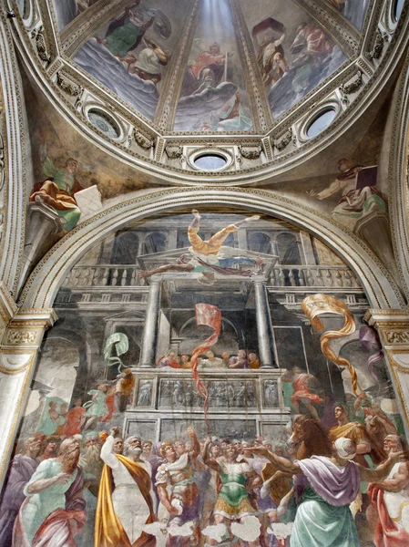 Milan - cupola and side fresco of Cappella Fopa - San Mark church by Paolo Lomazzo — Stock Photo, Image