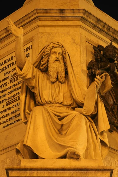 Ezéchiel - Rome - détail du monument par les escaliers de l'Espagne — Photo