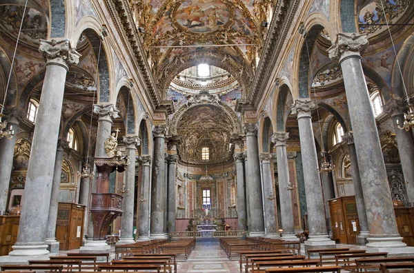 Palermo - 8 april: interieur van de barokke kerk van san giuseppe dei teatini, 8 april 2013 in palermo, Italië. — Stockfoto