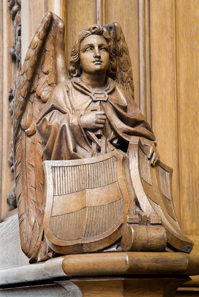 Ángel de la iglesia de Santa Isabel en Viena —  Fotos de Stock