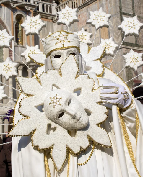 Venedik Karnavalı - beyaz maske — Stok fotoğraf