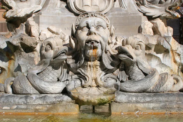 Rom - Detail aus dem Foutain für das Pantheon - piazza rotonda — Stockfoto