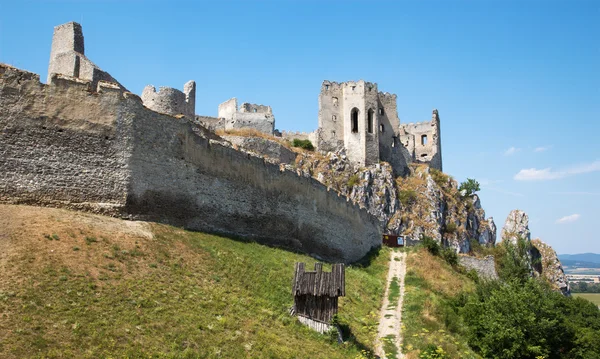 Beckov castle - Slowakei — Stockfoto