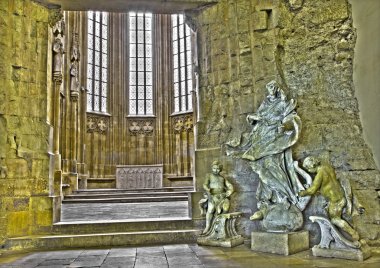 BRATISLAVA, SLOVAKIA - 5 Şubat 2014: Fransisken Kilisesi 'nin yanındaki Evangelist Aziz John Kilisesi' ndeki Barok Kusursuz Heykeli.