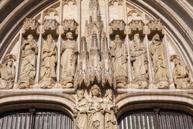 Brüksel - 22 Haziran: Gotik Katedrali, Aziz michael ve Aziz gudula 22 Haziran 2012 Brüksel'deki ana portal detay.