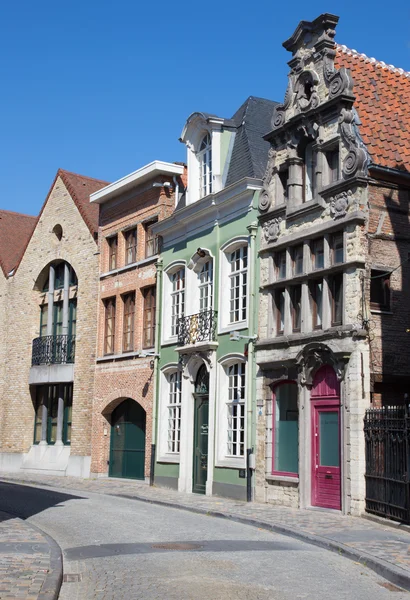 MECHELEN, BÉLGICA - 4 DE SEPTIEMBRE: Antiguo pasillo en el centro de la ciudad el 4 de septiembre de 2013 en Malinas, Bélgica . — Foto de Stock