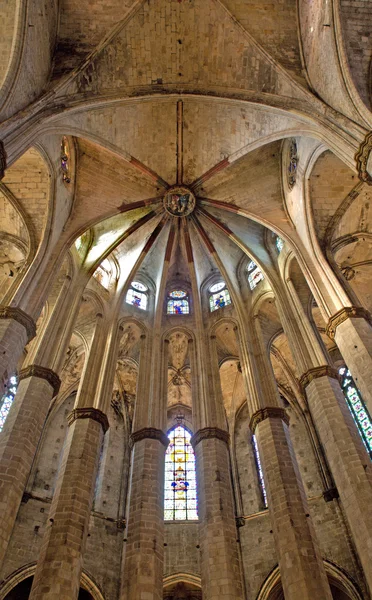 BARCELONA - JUNE 6: Presbytery of gothic cathedral Santa Maria del Mar on June 6. 2013 in Barcelona, Spain. — Stock Photo, Image