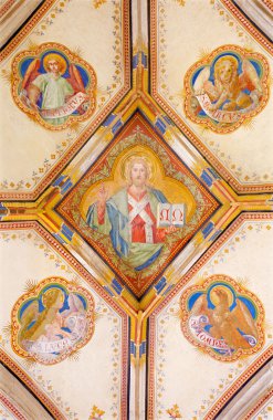 Bratislava, Slovakya - 11 Şubat 2014: fresk, İsa Mesih ve dört misyonerleri sembolleri. st. ann Gotik yan şapel carl jobst 19 tarafından detay. cent. St. martin Katedrali.