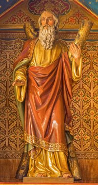Bratislava, Slovakya - 11 Şubat 2014: havari St andrew. oyma heykel 19. cent. st. ulrich st. martin katedral içinde Gotik yan sunak üzerinde gelen Ferdinand prinoth tarafından.