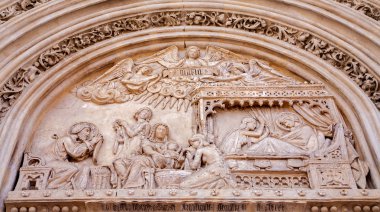 Madrid - 9 Mart: detay doğum sahnesi Gotik kilise san jeronimo tramvayın gerçek doğum 9 Mart 2013 Madrid ana portal.