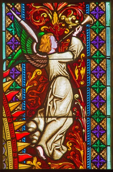 BRATISLAVA, SLOVAKIA - FEBRUARY 11, 2014: Angel from windowpane on west portal of st. Matins cathedral from 19. cent. from manufactures of Karol Geyling and Eduard Kratzmann, — Stock Photo, Image