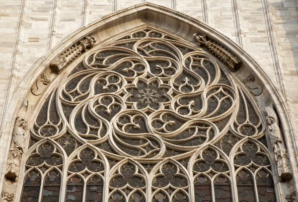 Milan - gothic rosette from Duomo cathedral — Stock Photo, Image