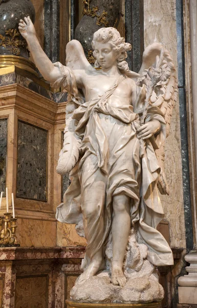 Roma, Mart - 23: 23 Mart 2012 Roma san Ignacio kilisenin melek heykeli. — Stok fotoğraf