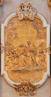 Vienna, Avusturya - ö. 17 Şubat 2014: Barok yan Şapel bir rahatlama St Francis xavier Barok St annes kilisede. Kutsal missioners hayat sahnesinden.