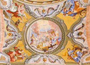 Anton, Slovakya - 26 Şubat 2014 Aziz: saint anton palace tarafından anton fresklerle şapelde tavan schmidt yaşındaki 1750-1752.