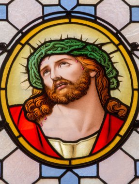 vienvienna, Avusturya - ö. 17 Şubat 2014: İsa Mesih ile pencere camı carmelites kilise tarafından 