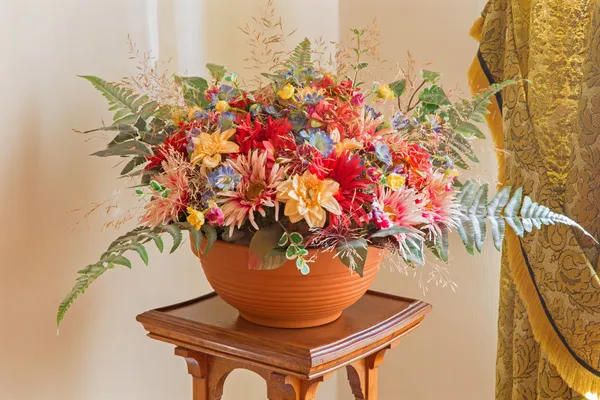 Umělé květiny dekorace z paláce sv. anton — Stock fotografie