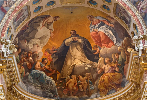 Bologna, Itálie - 16 března 2014: freska "gloria di san domenico" (sláva vykopaného) od di guido reni (1575-1642) v boční kapli saint dominic nebo san domenico barokní kostel. — Stock fotografie