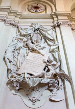 Bologna, İtalya - 16 Mart 2014: Barok cenaze memorial angelo pio kilise saint dominic veya san domenico Kilisesi tarafından genel marsili (1733).