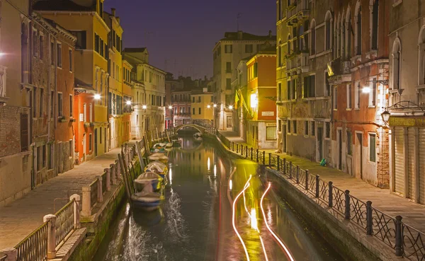 Venice, Italië - 13 maart 2014: Kijk naar rio martin kanaal — Stockfoto