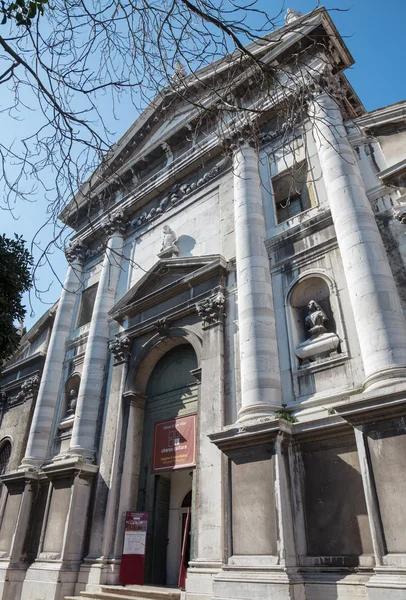 VENICE, ITÁLIA - MARÇO 12, 2014: Chiesa di San Vidal — Fotografia de Stock