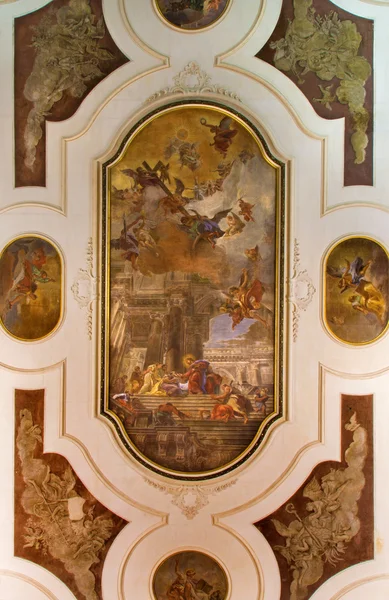 Venice, İtalya - 13 Mart 2014: tavan fresk kilise chiesa dei santi XII apostoli fabio canal "la comunione degli apostoli" - elçiler 16 cemaat tarafından. yüzde. — Stok fotoğraf