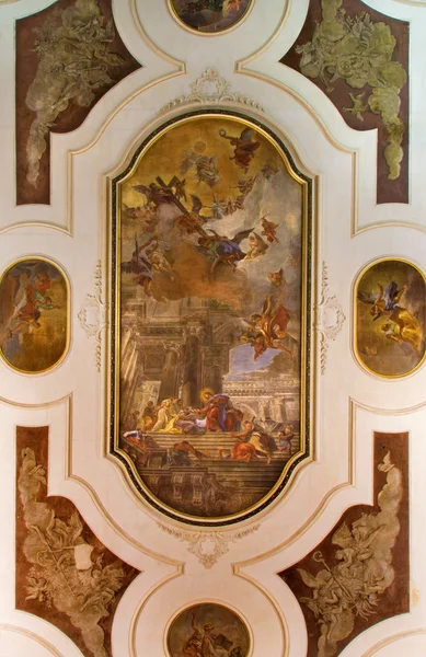 VENISE, ITALIE - 13 MARS 2014 : Plafond fresque dans l'église Chiesa dei Santi XII Apostoli par Fabio Canal "La comunione degli Apostoli" - La communion des apôtres à partir de 16. cent . — Photo