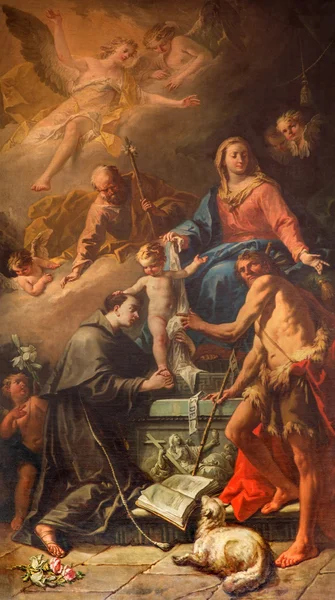 VENICE, ITALY - MARCH 13, 2014: The Holy Family with the st. Anthony of Padua  and st. John the Baptist by Gaspere Diziani 1755 in church Chiesa dei Santi. XII Apostoli — Stock Photo, Image